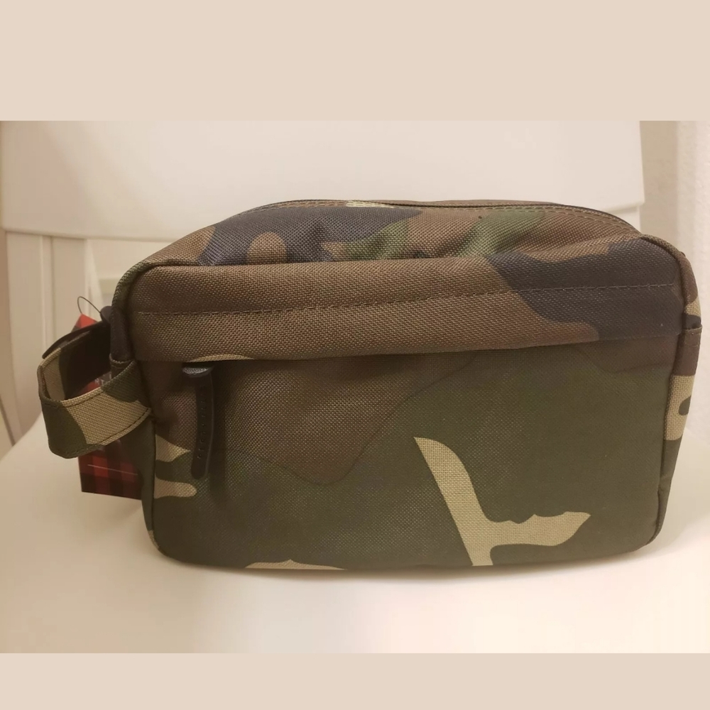 Perry Ellis Portfolio Travel Toiletry Shave Bag